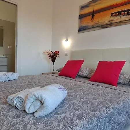 Apartment Mozart Haus Quartu SantʼElena